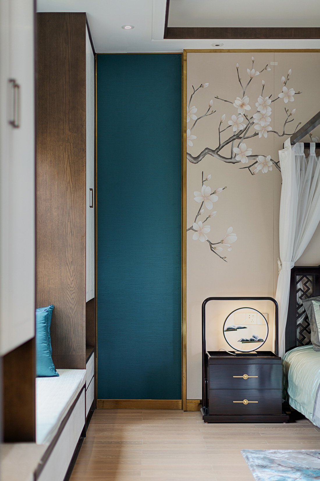 深圳公園大地聯排別墅主臥設計